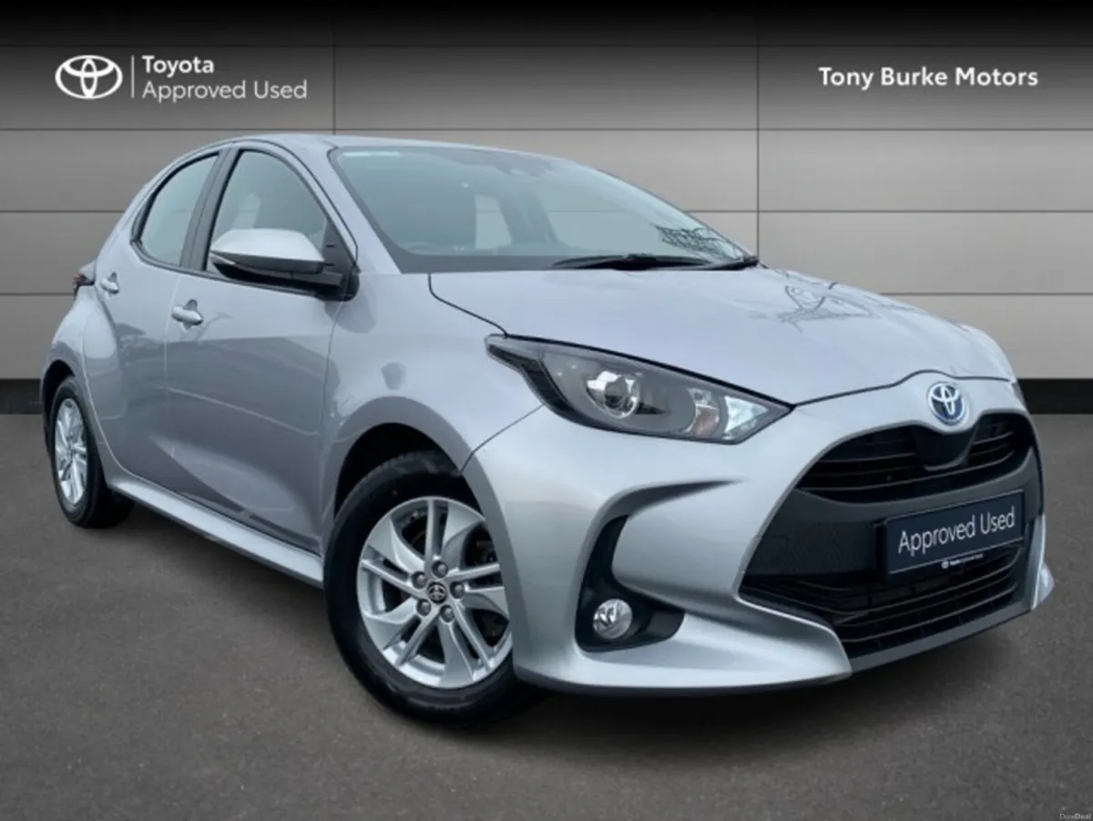 Toyota Yaris - Hybrid - New Generation - Luna Edit - Image 1