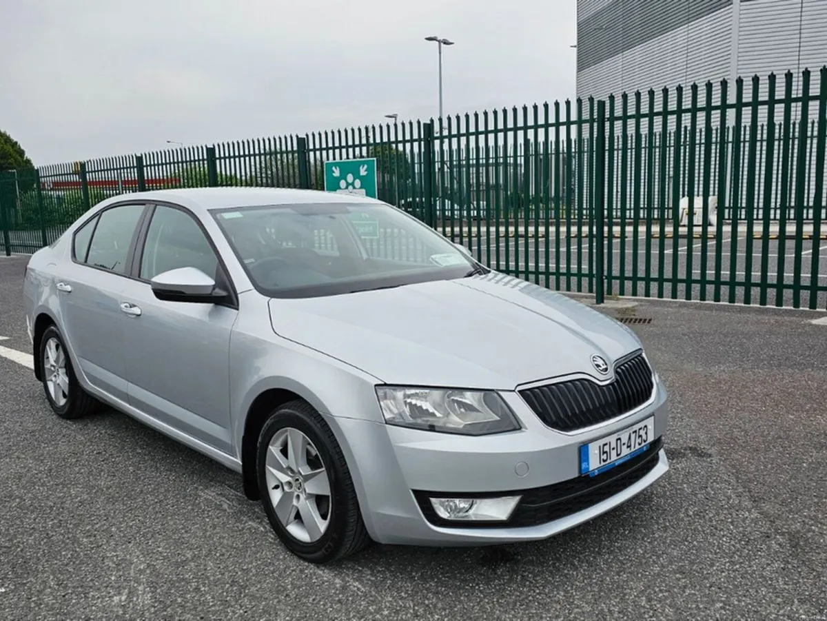 Skoda Octavia 1.2 PETROL, LOW MILES, SERVICED, NCT - Image 3