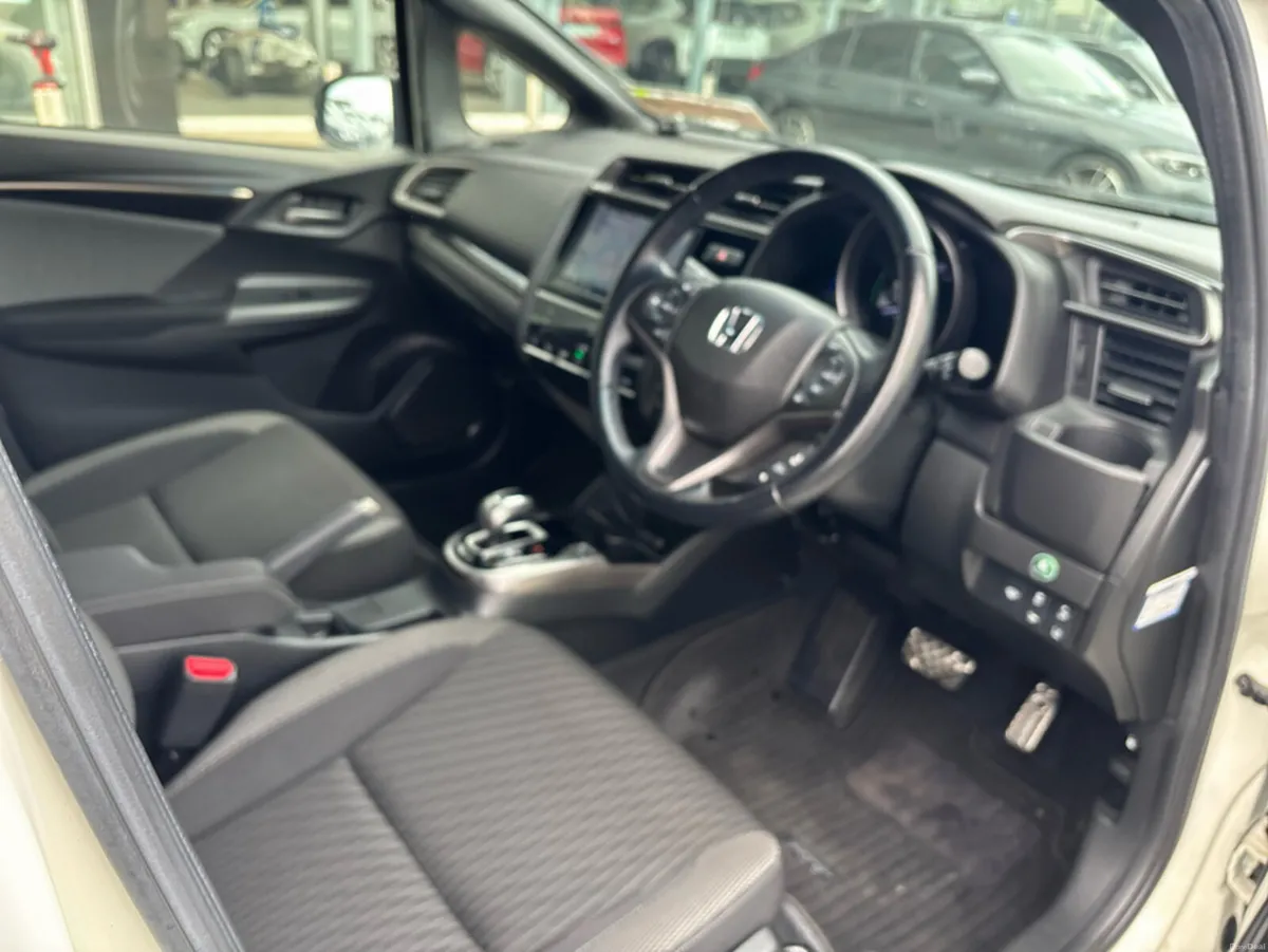 Honda Fit 1.5L Petrol Hybrid Automatic RS - Image 6
