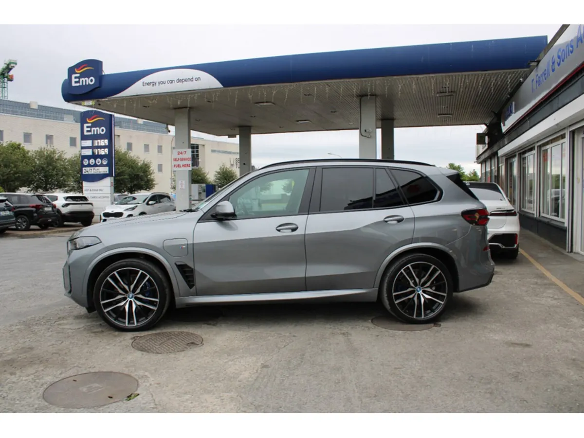 BMW X5 XDRIVE50E M SPORT AUTO - Image 6
