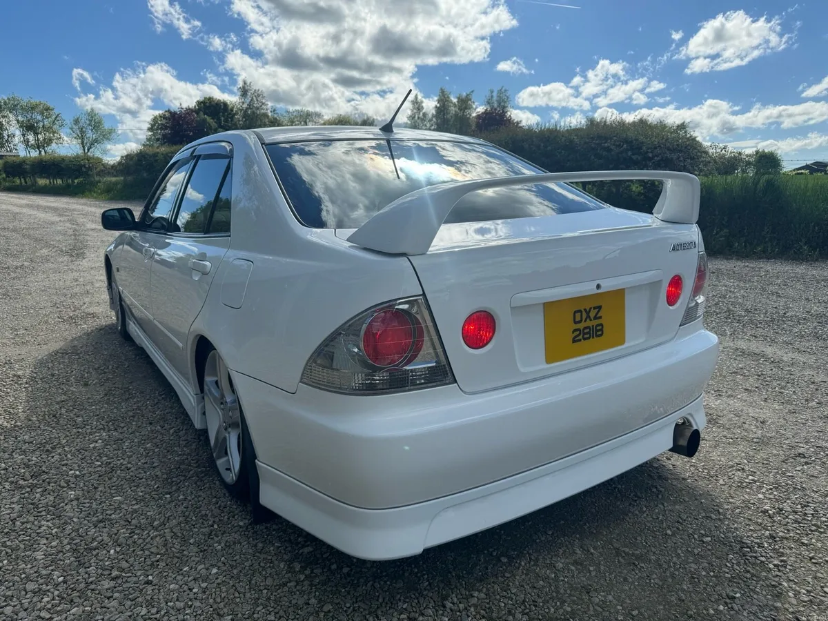 1999 Toyota Altezza - Image 6