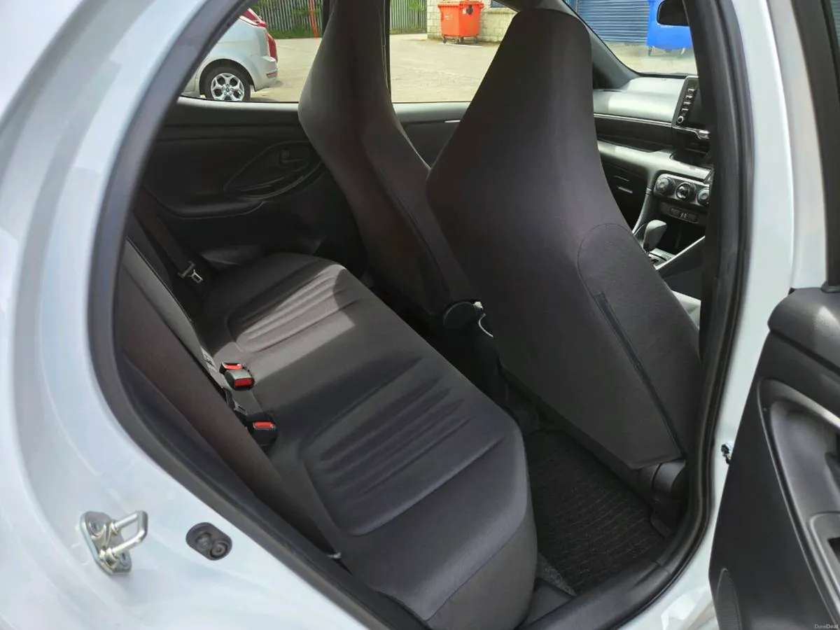2023 Toyota Yaris 1.0l automatic - Image 4