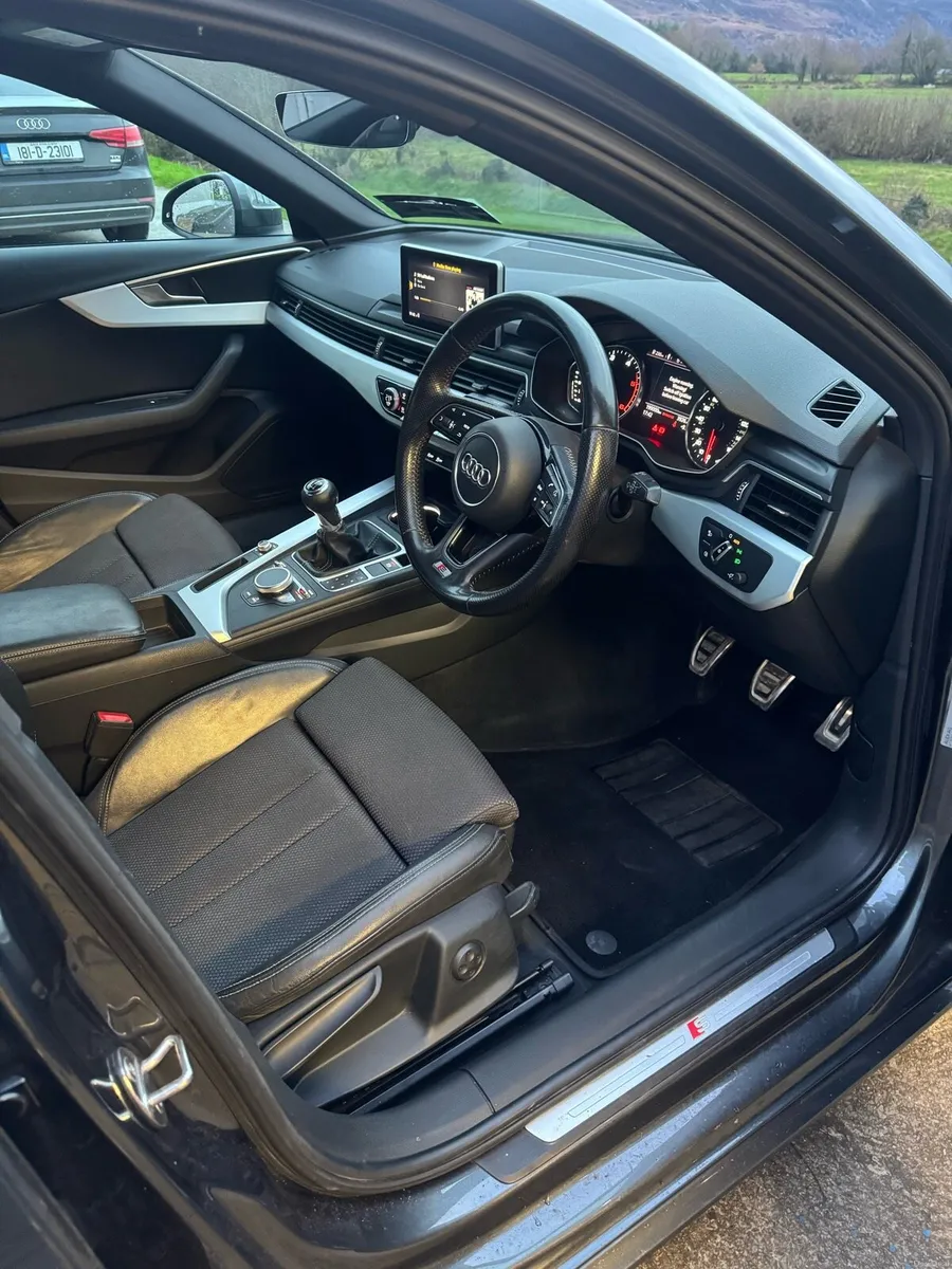 2016 Audi A4 TDI S Line Black Edition - Image 5