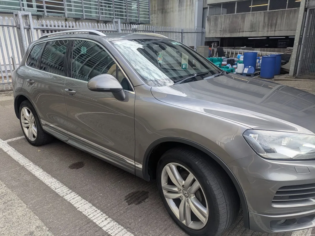 Volkswagen Touareg 2013 - Image 1