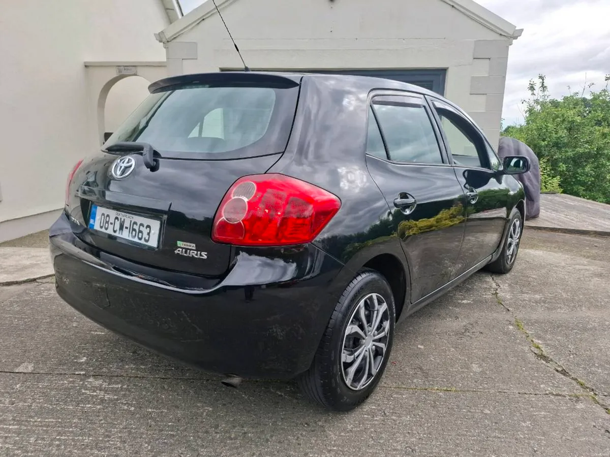 Toyota Auris Terra 1.4 - Image 3