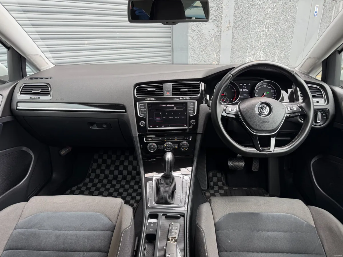 Volkswagen Golf 2016 HIGHLINE Pearl White - Image 5