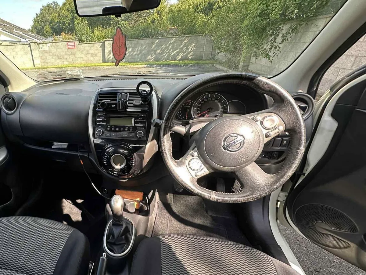 2015 nissan micra - Image 6
