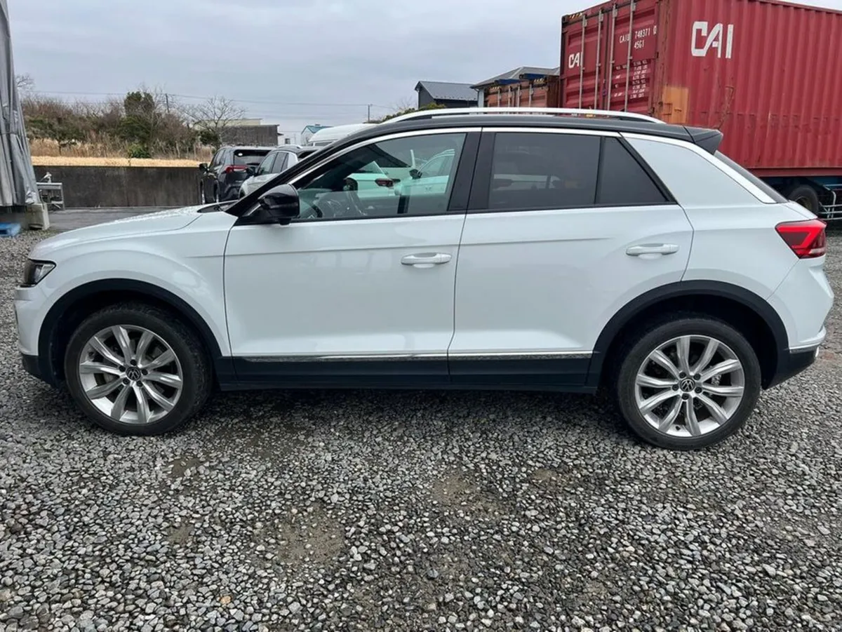 Volkswagen T-Roc Sport - Image 4