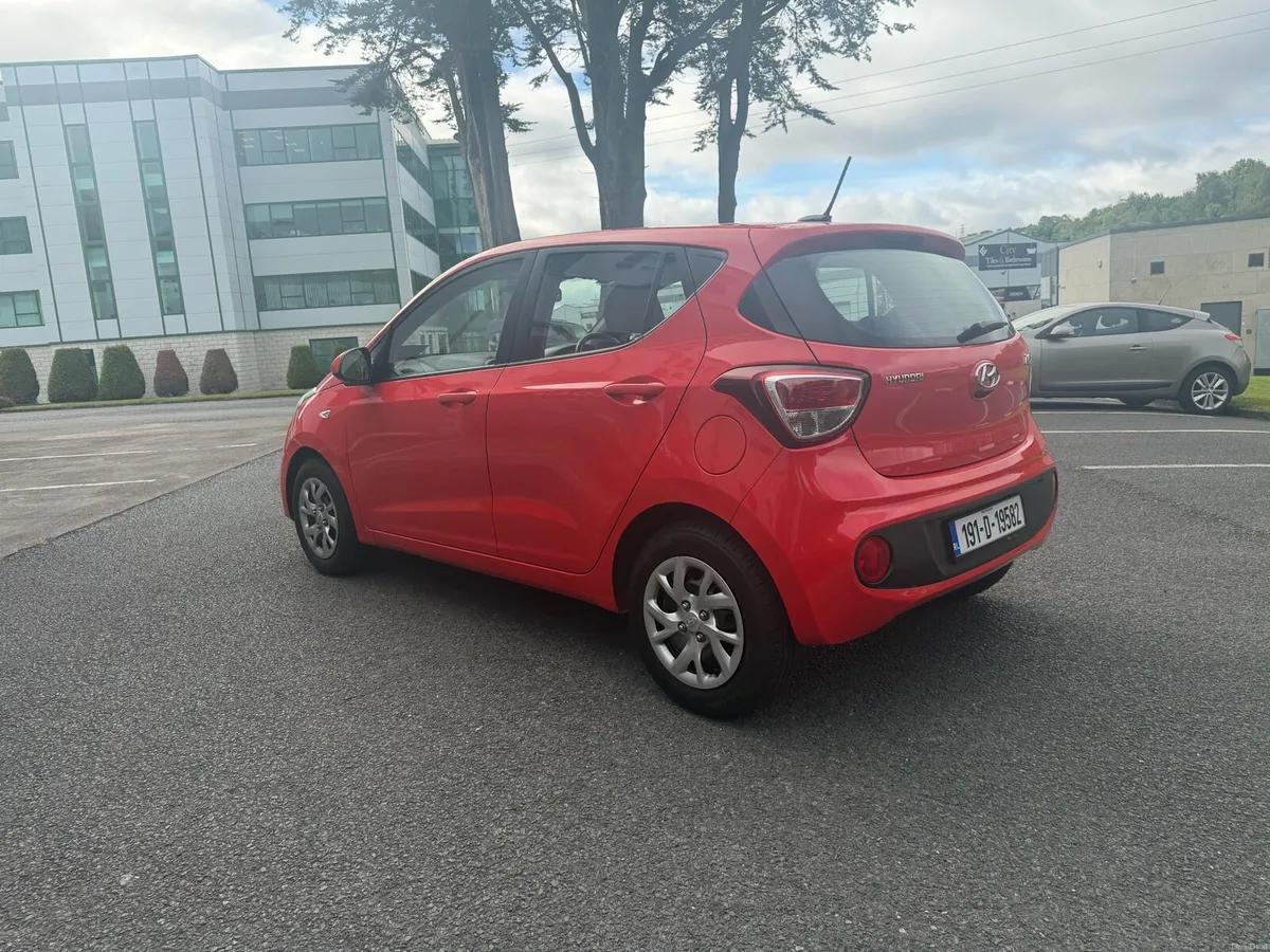 2019 Hyundai i10 automatic low mileage - Image 4