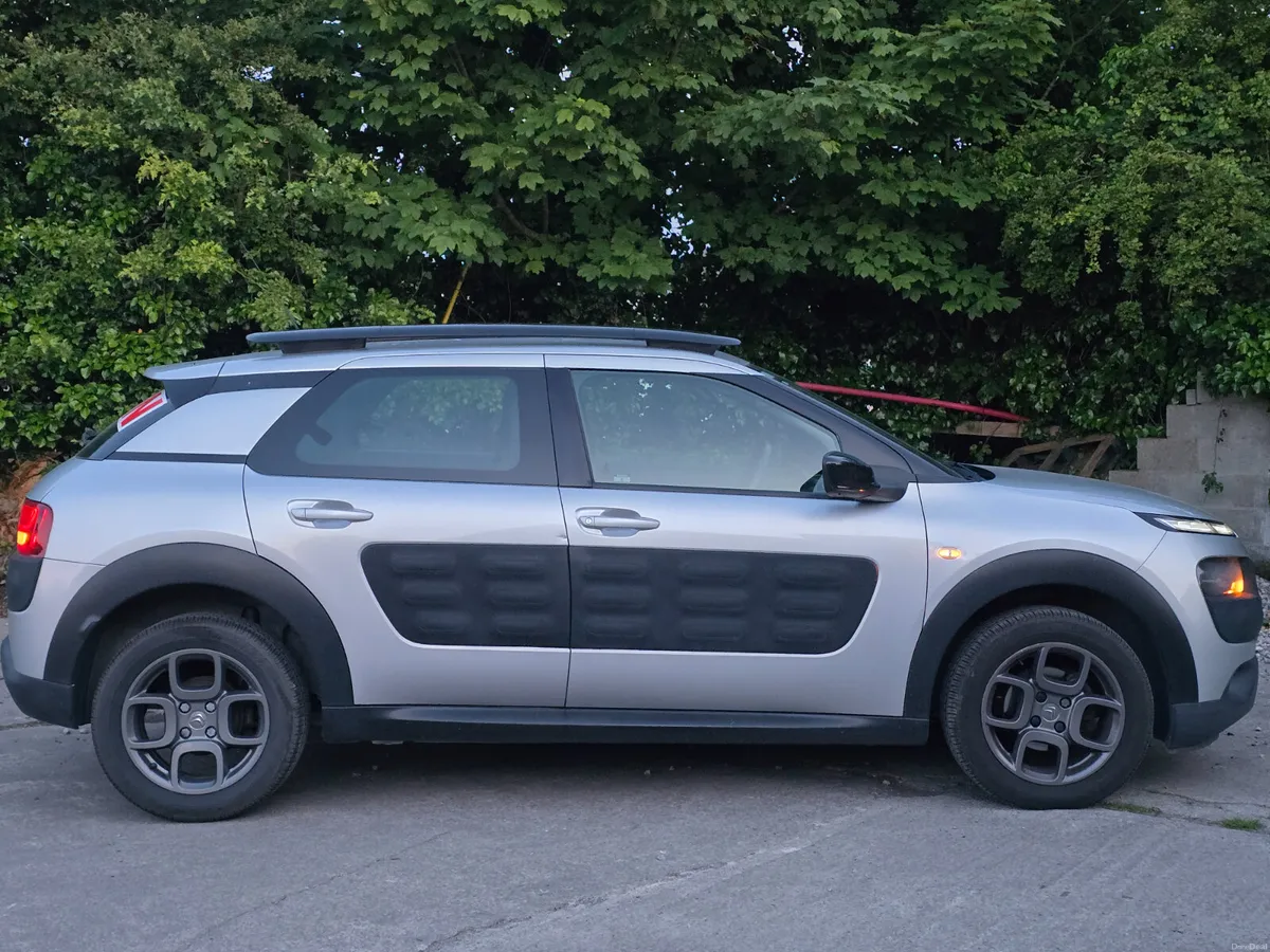 Citroen C4 Cactus 2015 automatic diesel ⛽️ €4900 - Image 3