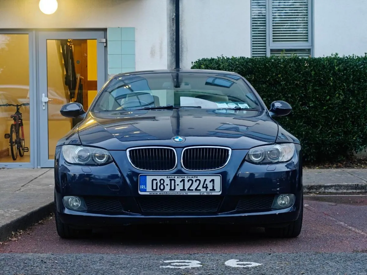 BMW 320i Convertible – 2008 - Image 1