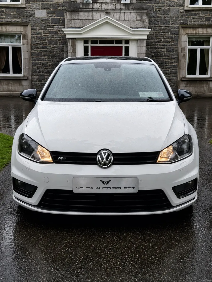Volkswagen Golf R-Line 2016 - Image 2