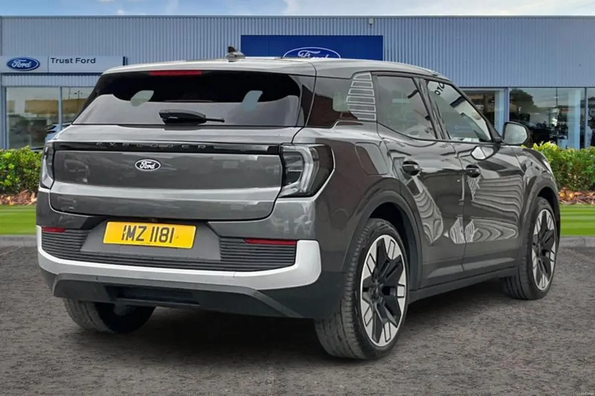 Ford Explorer Extended Range 77kWh Premium SUV 5dr - Image 4