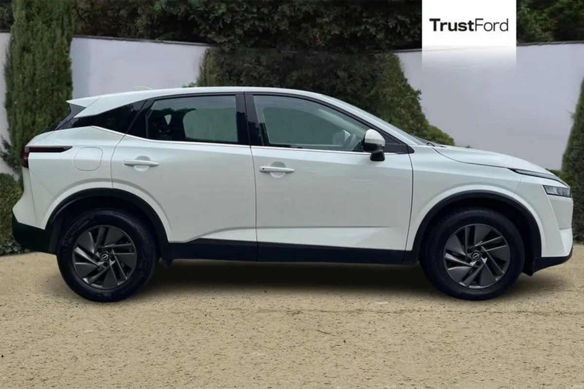 Nissan Qashqai Acenta Premium - Image 3