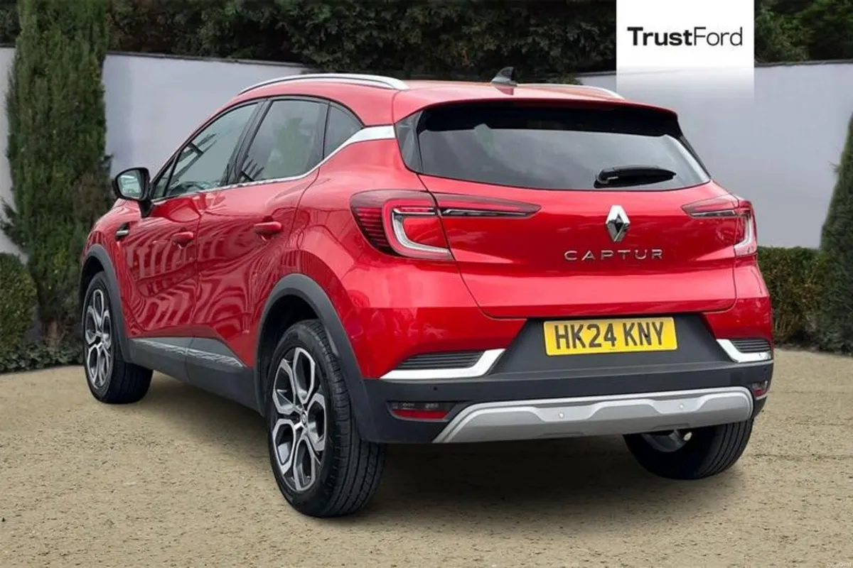 Renault Captur TCe techno - Image 2