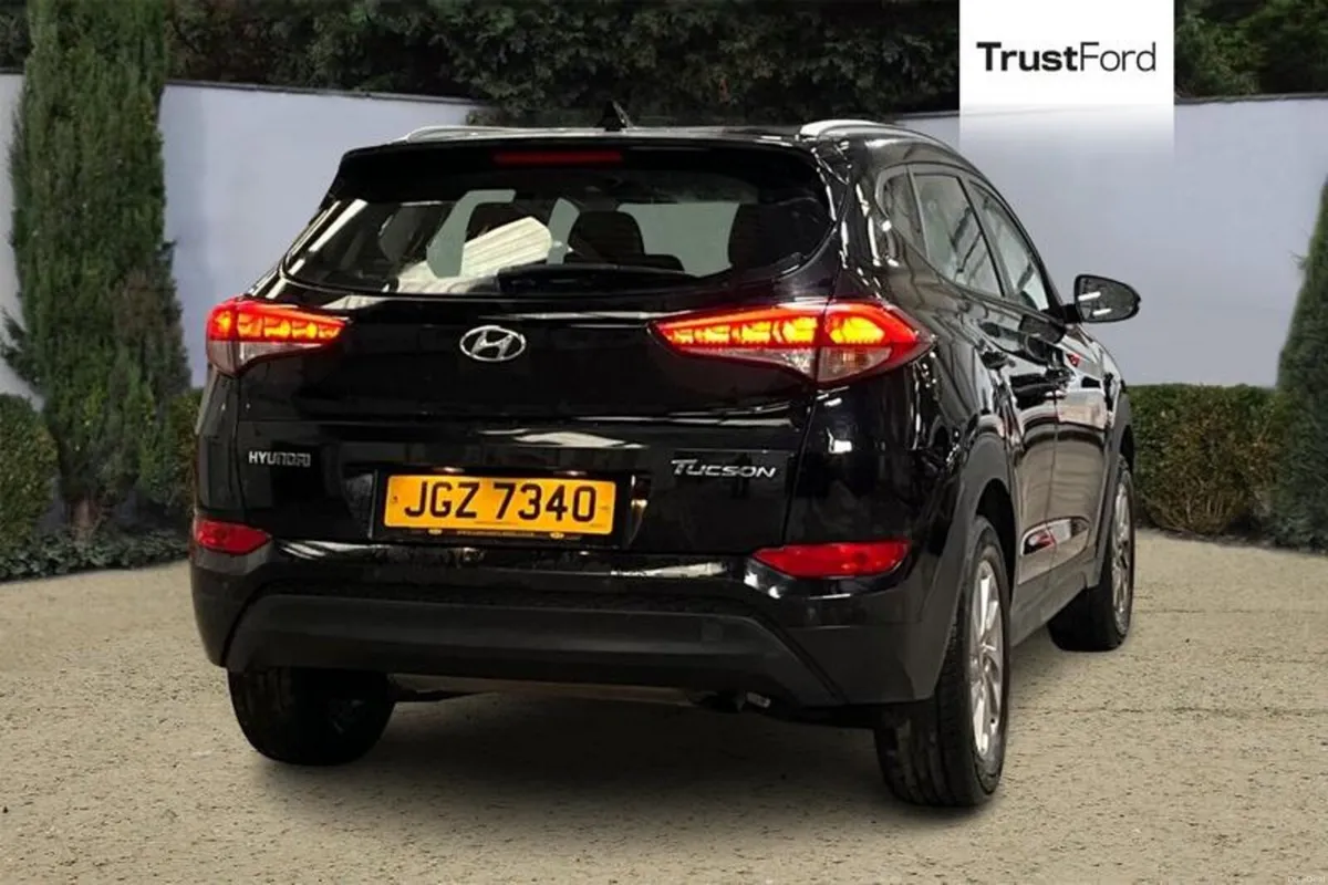Hyundai Tucson SE - Image 4