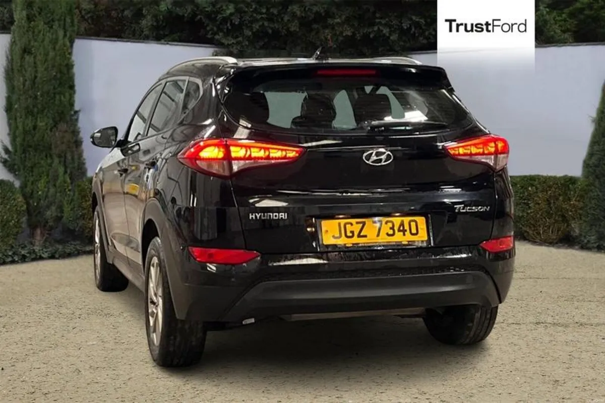 Hyundai Tucson SE - Image 2
