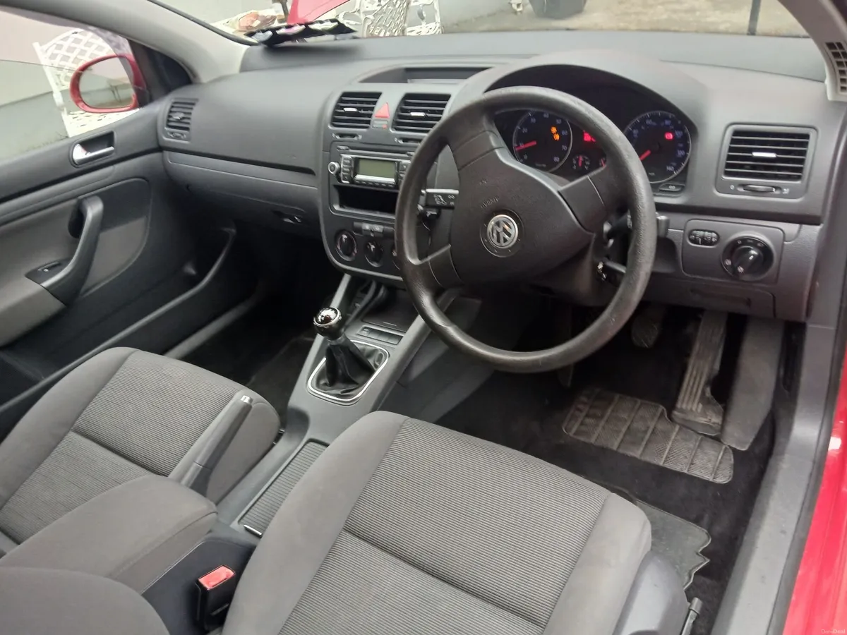 Volkswagen Golf 2008 1.4 petrol - Image 5