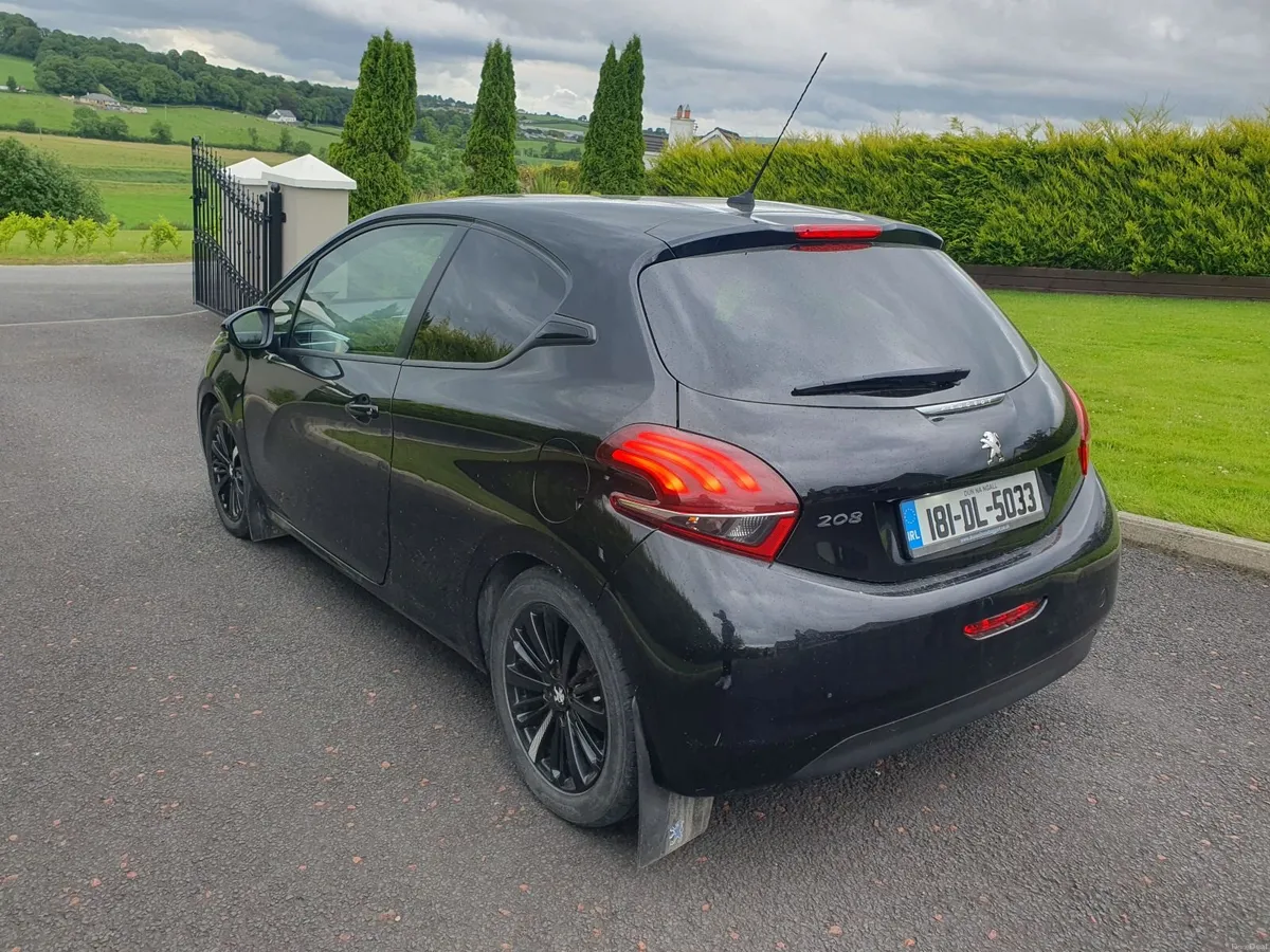 Peugeot 208 2018 - Image 4