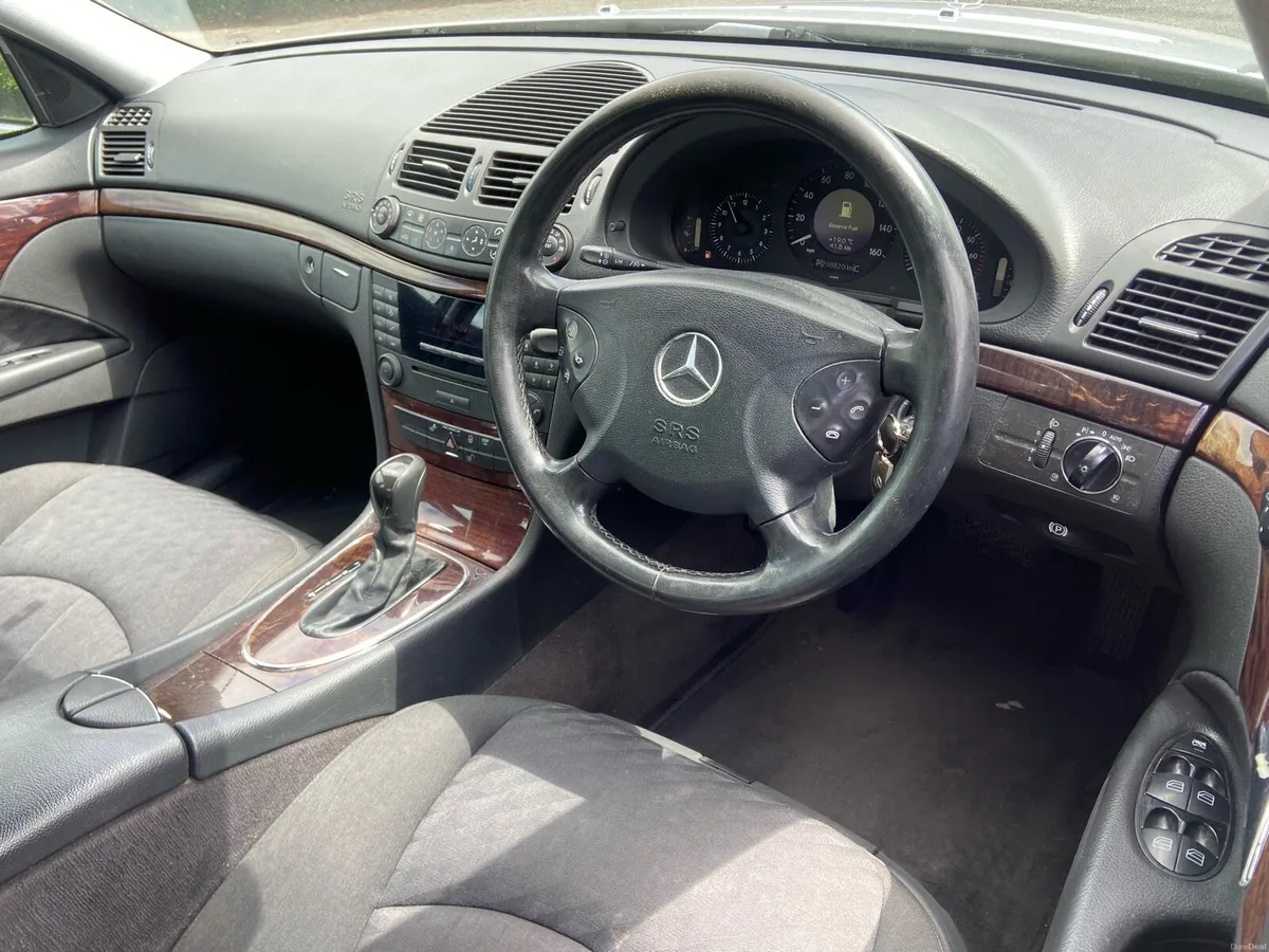 Mercedes E200 Auto - Image 5
