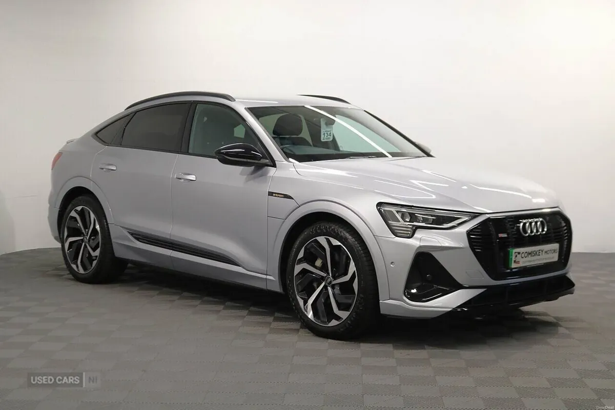 Audi e-tron Black Edition - Image 1