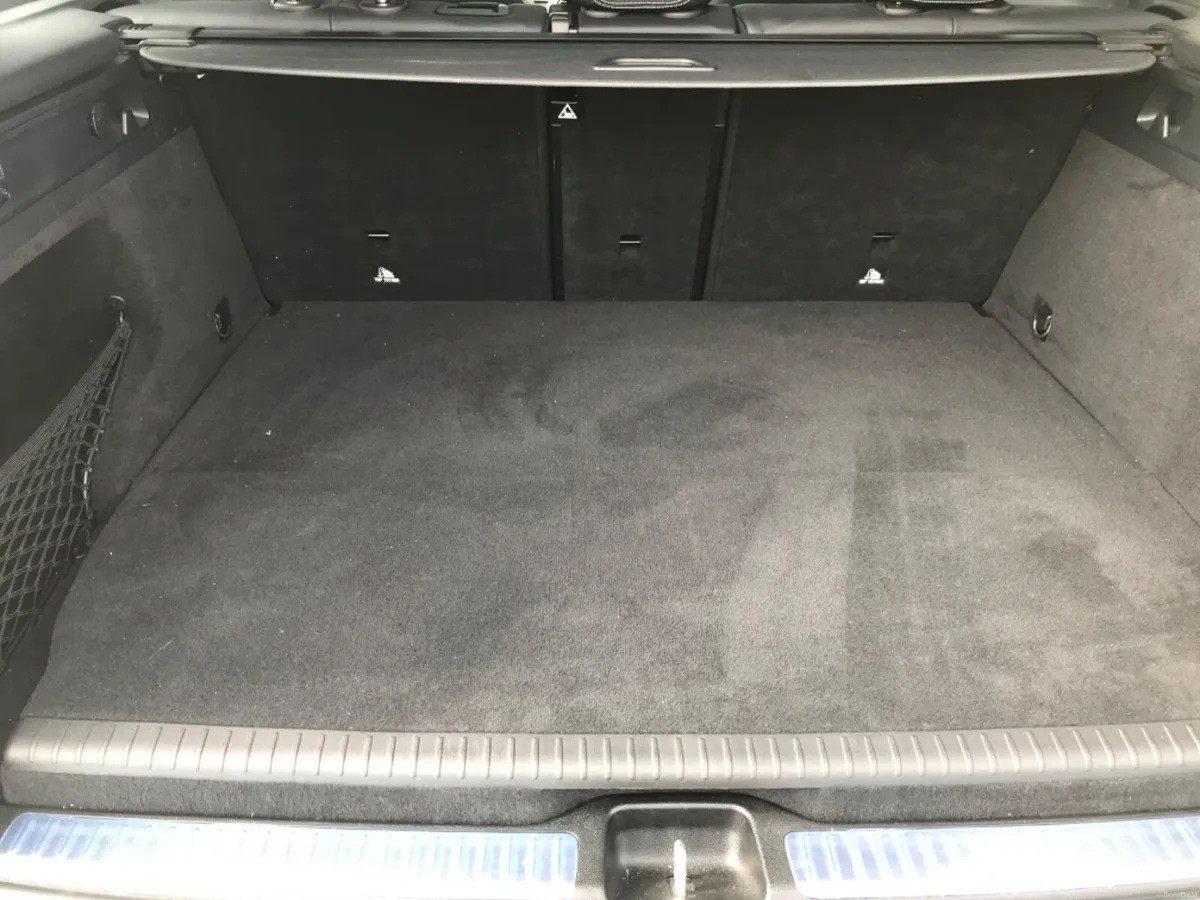 Mercedes-Benz GLC 2021 - Image 4