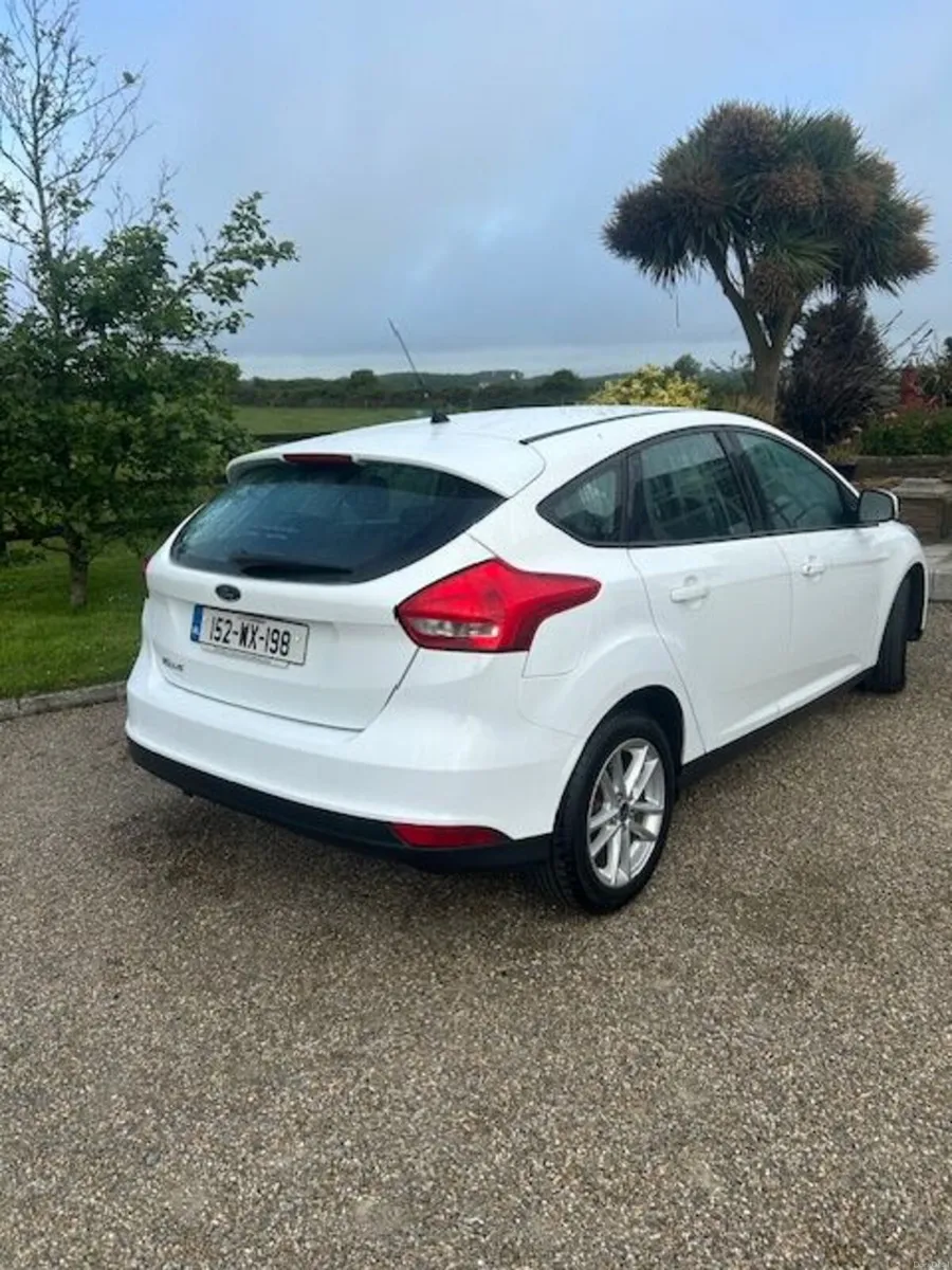 Ford Focus 2015 - Image 2