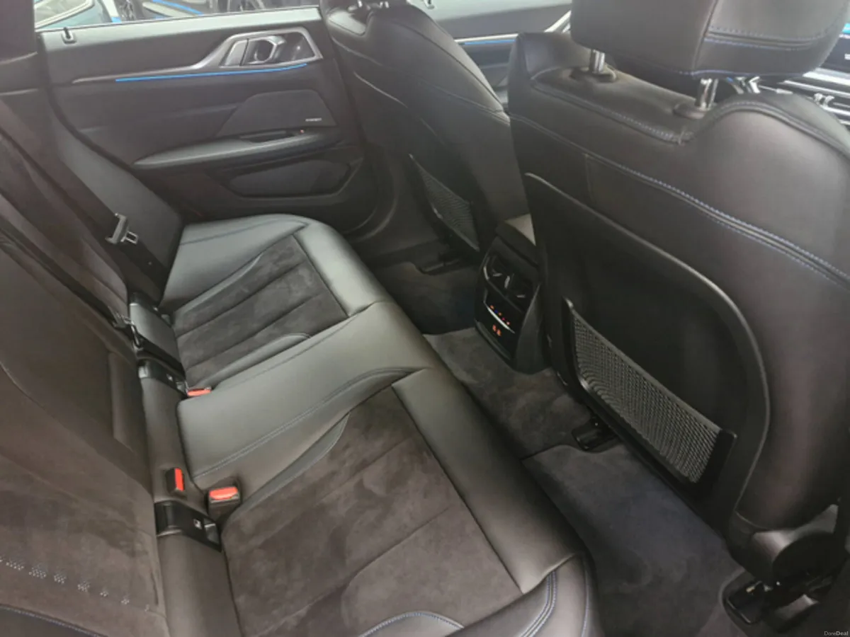 2023 I4 40 M SPORT ( TECHNOLOGY PACKAGE ) - Image 3