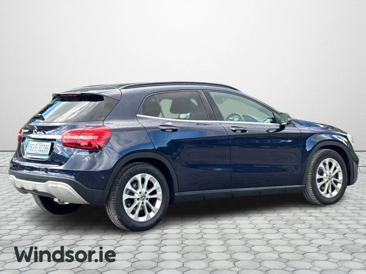 Mercedes-Benz GLA GLA 180 STYLE - Image 3