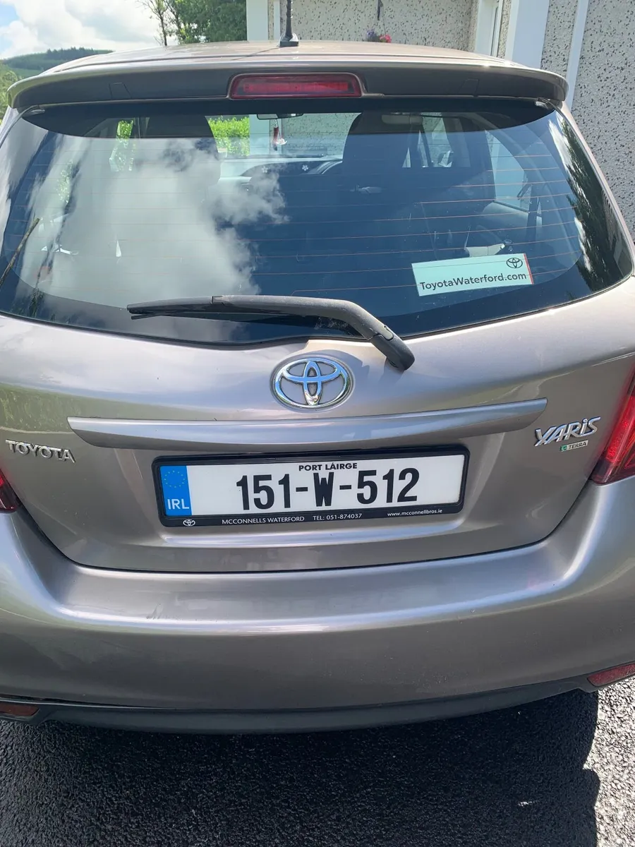 Toyota Yaris 2015 - Image 3