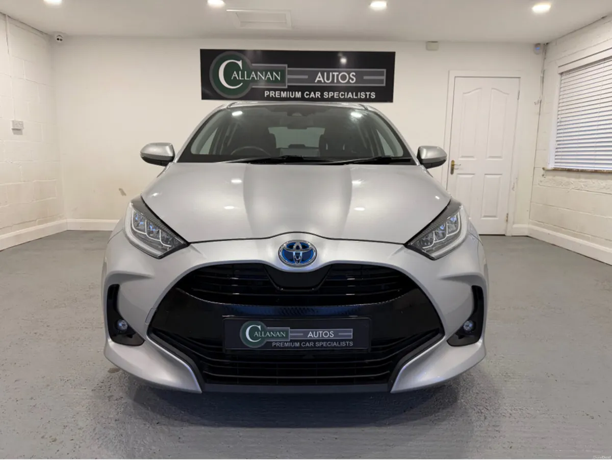 Toyota Yaris 1.5 VVT DESIGN HEV CVT***HI SPEC***LO - Image 2