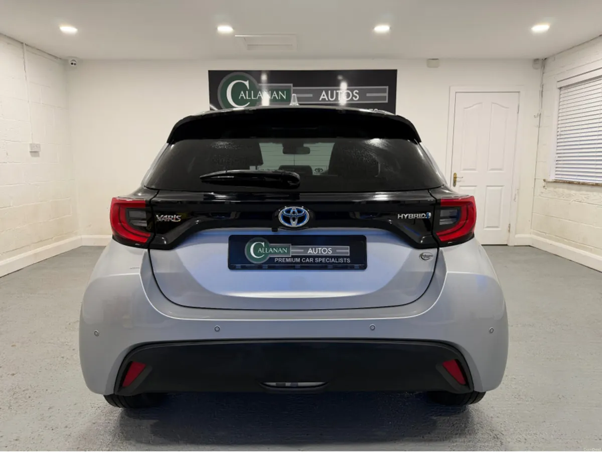 Toyota Yaris 1.5 VVT DESIGN HEV CVT***HI SPEC***LO - Image 3