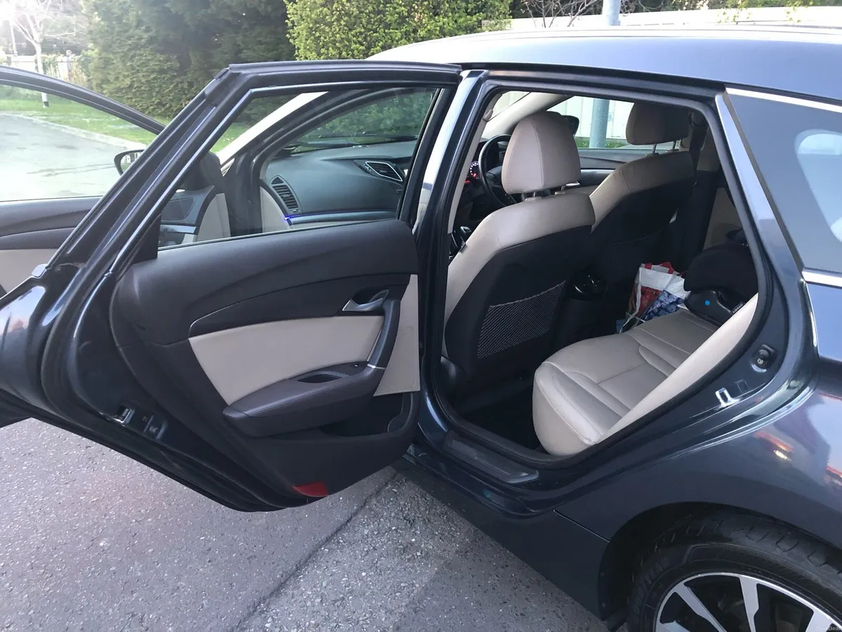 HYUNDAI I40 1.7D 141BHP EXECUTIVE PLUS Model - Image 6