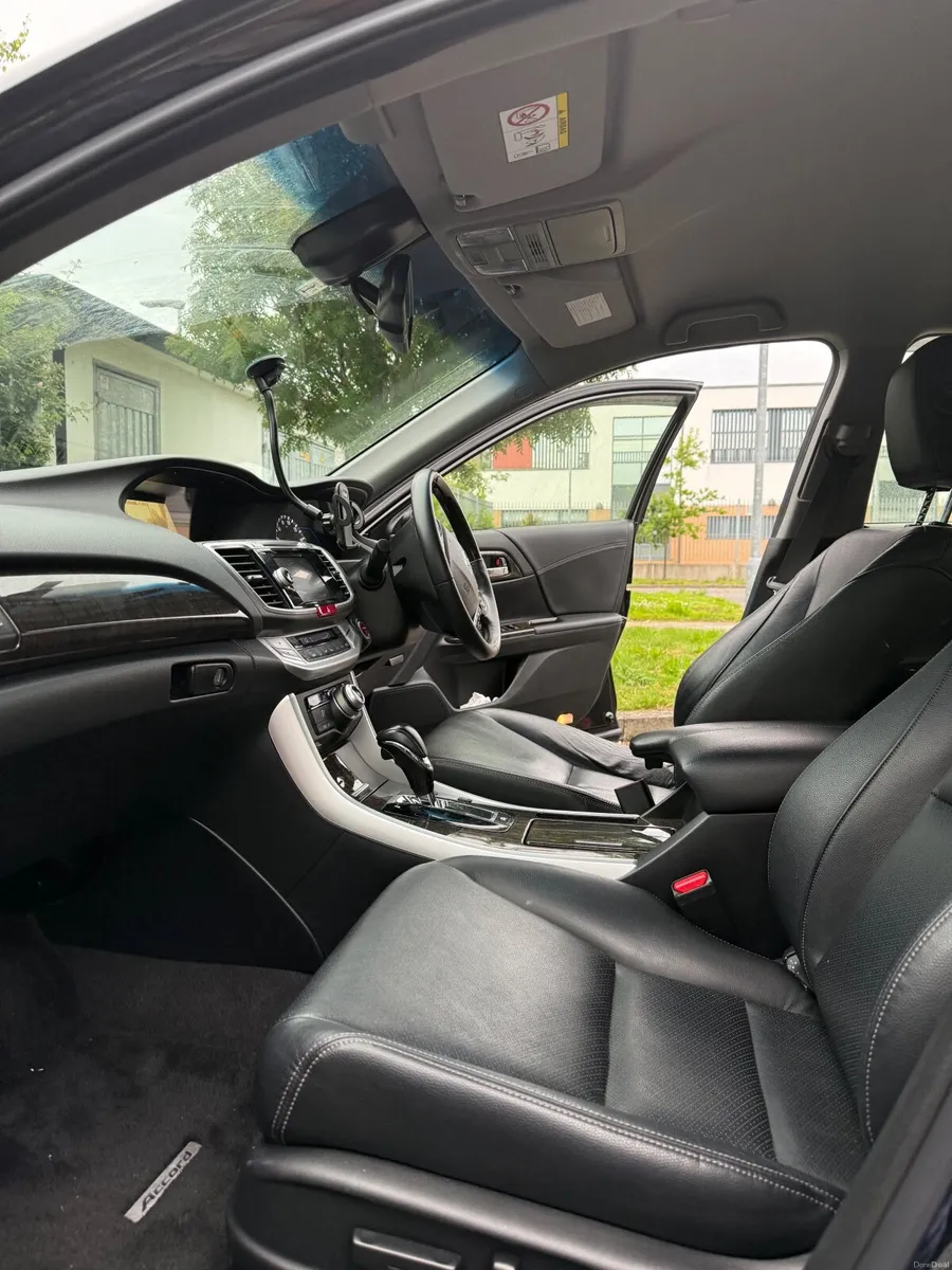 Honda Accord 2014 - Image 2