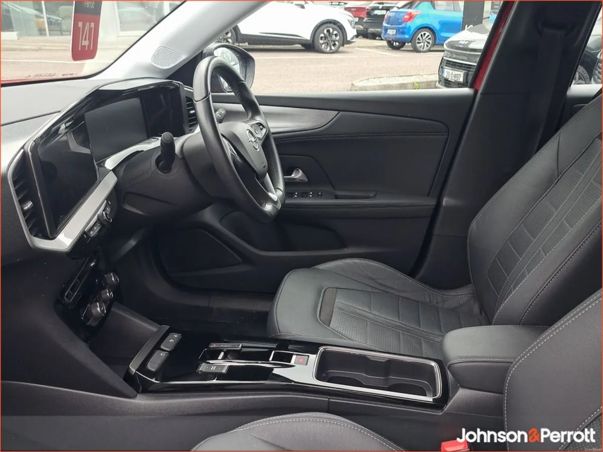 Opel Mokka Mokka E Elite 136PS Electric Auto - Image 3