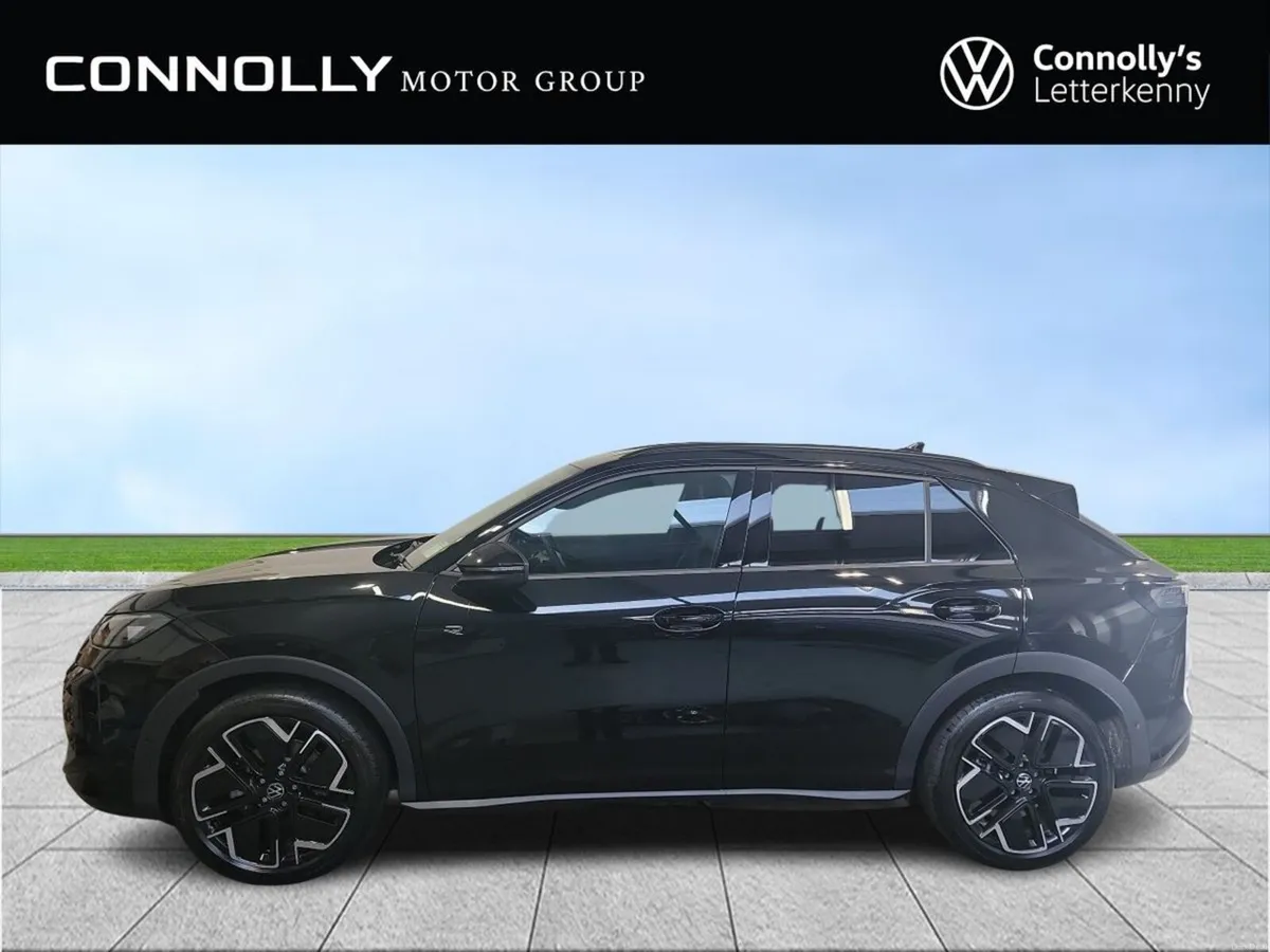Volkswagen T-Roc R-Line 1.5 Style MHEV 150 HP - Image 4