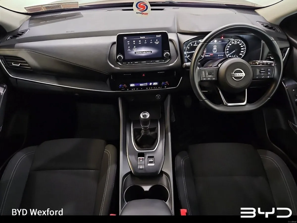 Nissan Qashqai 1.3 PET MILD HYBRID SV - Image 6