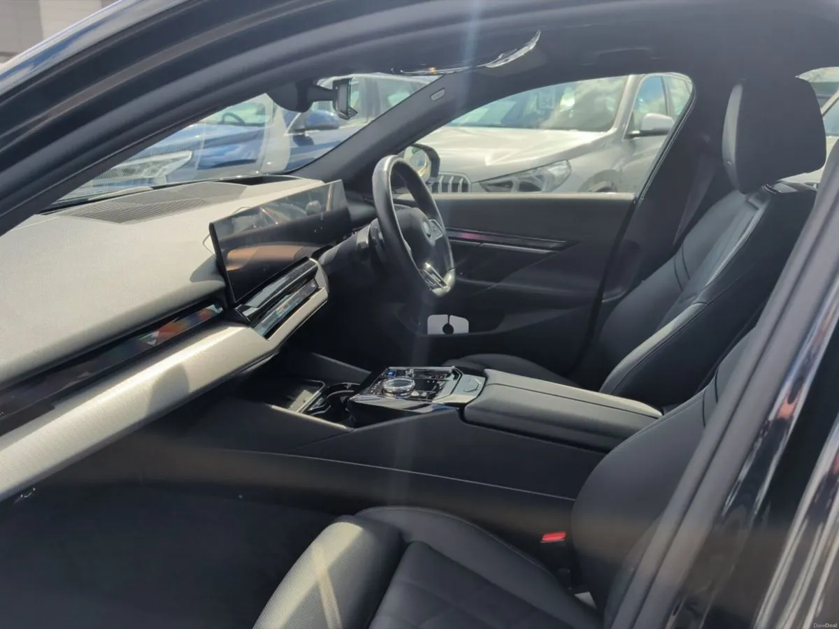 BMW i5 eDrive40 M Sport Pro - Image 6