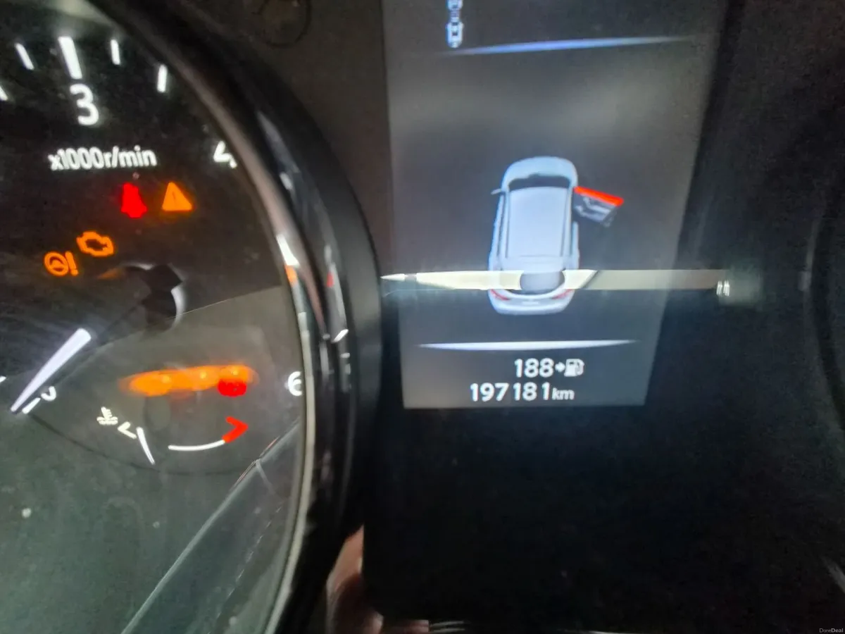 Nissan Qashqai 2015 - Image 4