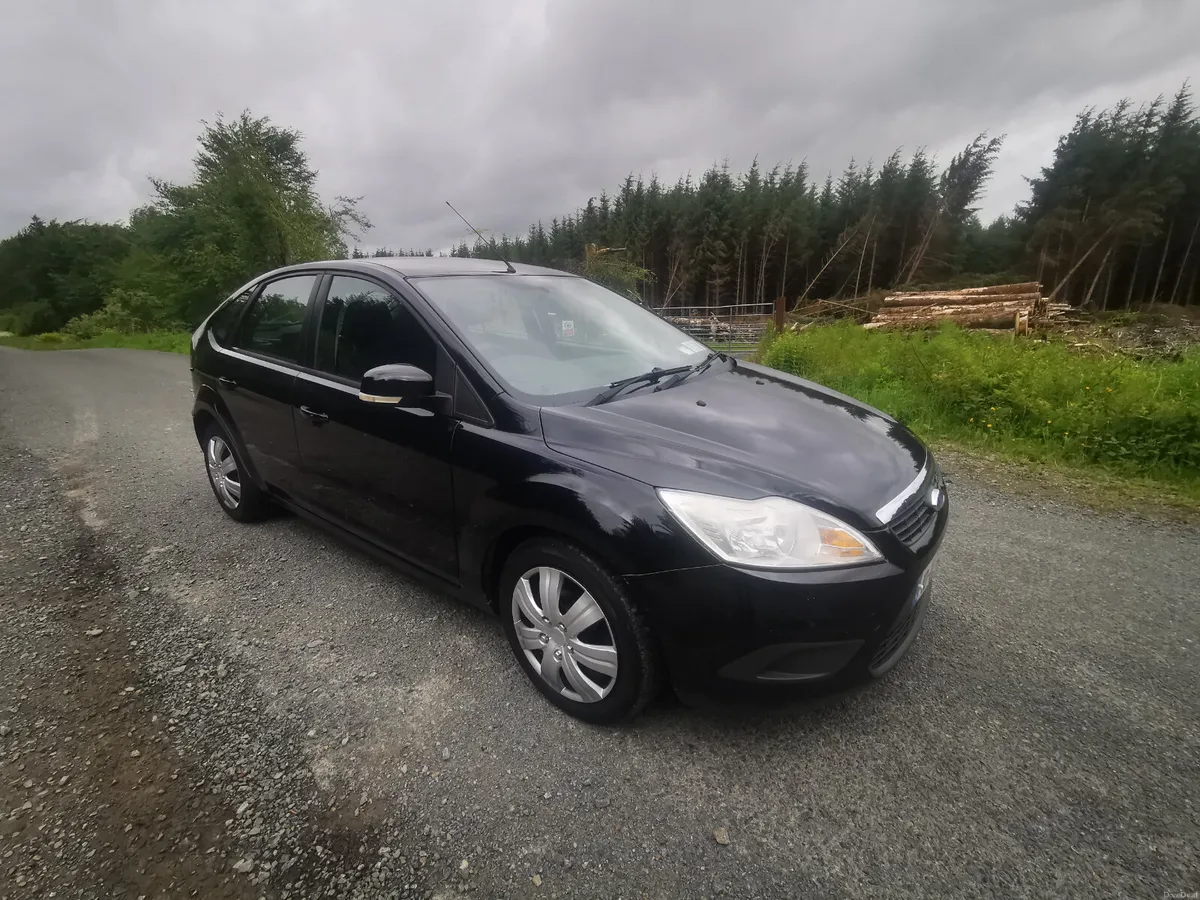 Ford Focus 2010 Low miles ncts - Image 3