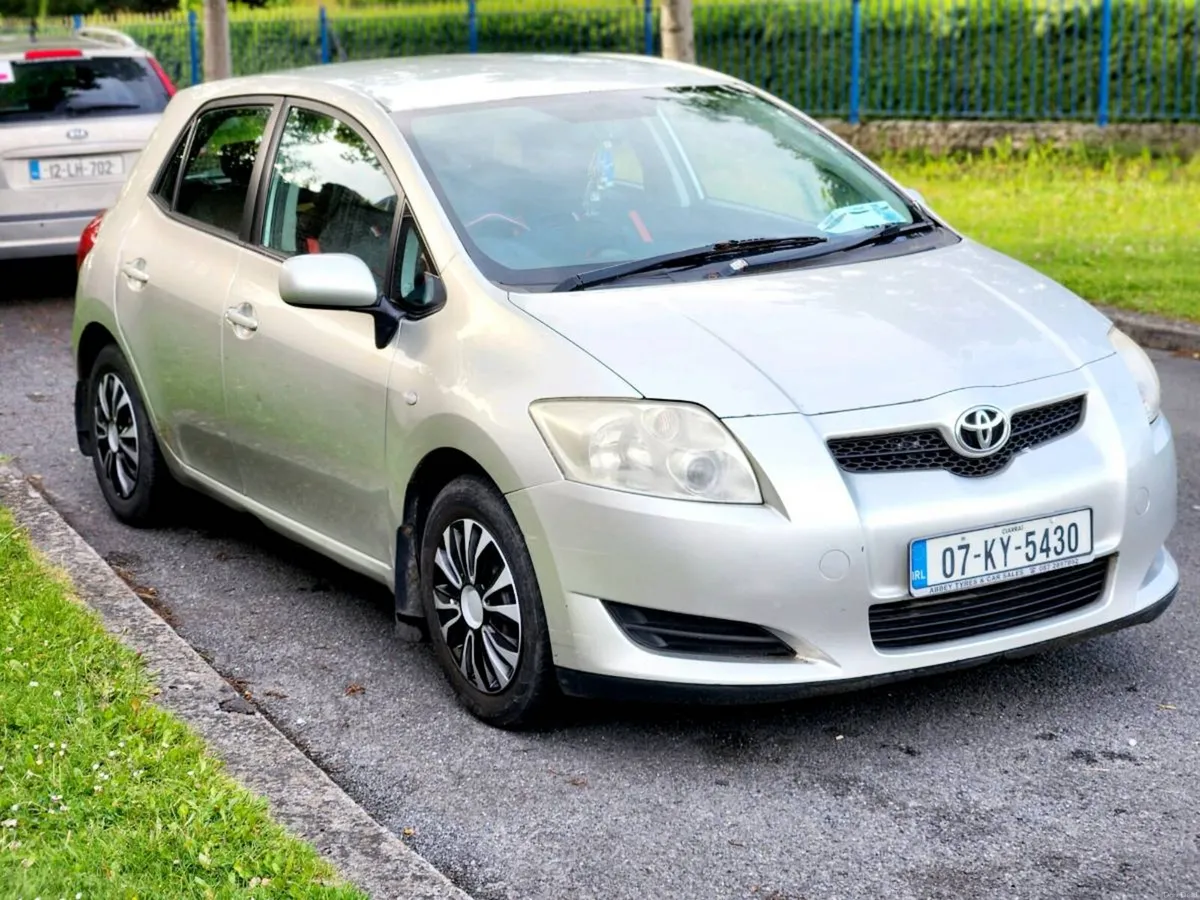 Toyota auris - Image 3