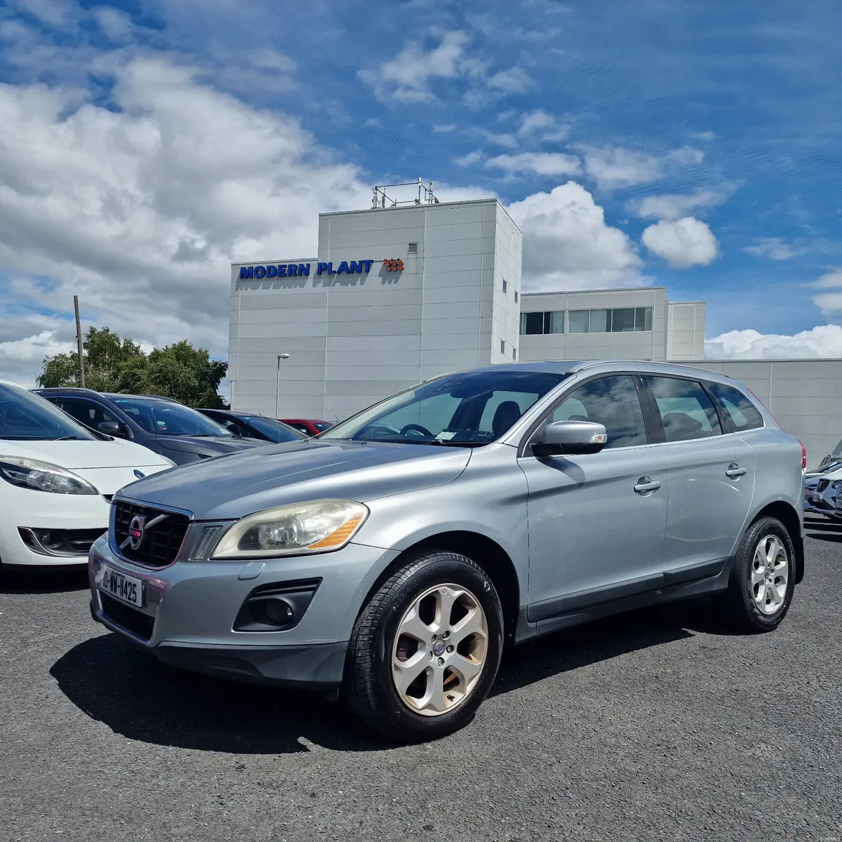 Volvo XC60 2010 Full Service History - Image 2