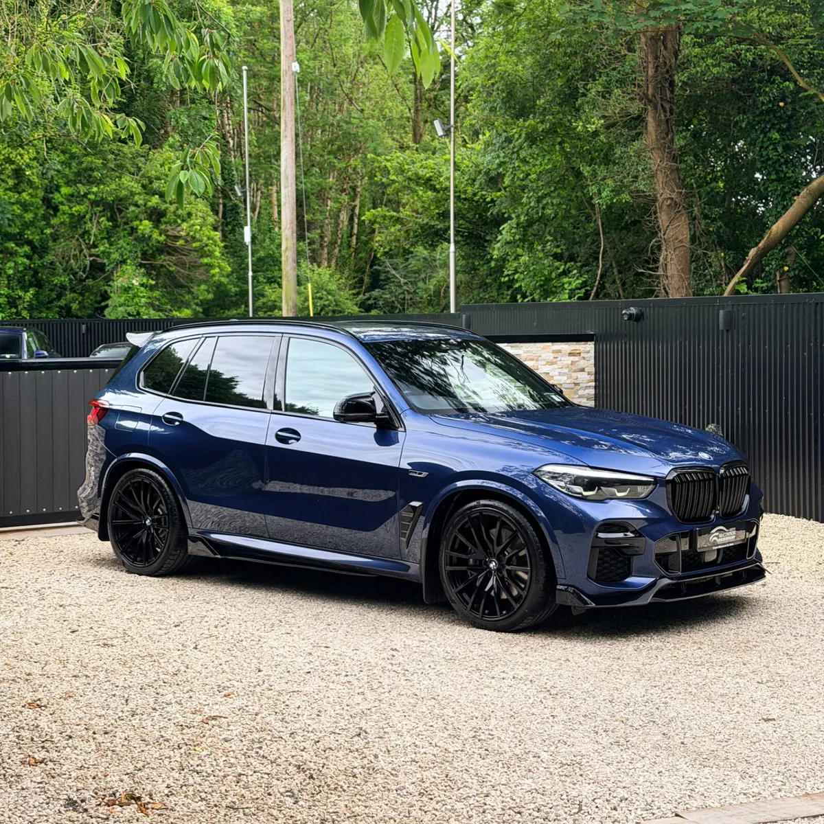 2021 (212) BMW X5 xDrive45e M Sport Pro Edition 39 - Image 4
