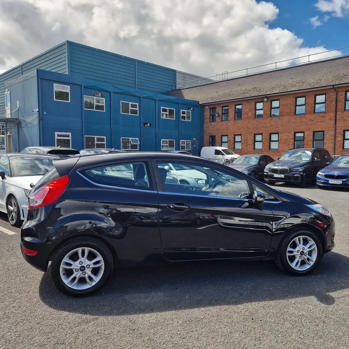 Ford Fiesta 2015 Service history  Warranty - Image 3