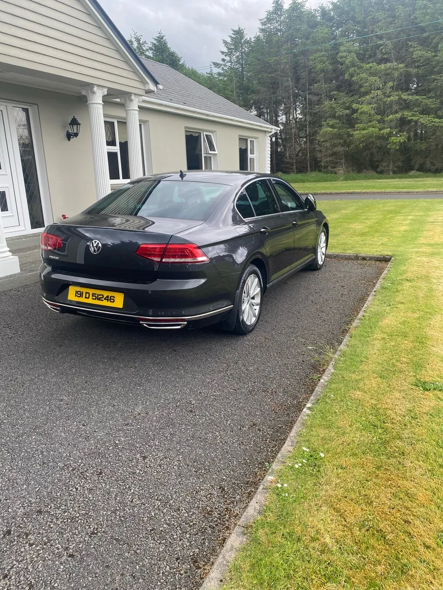 Car - Image 2