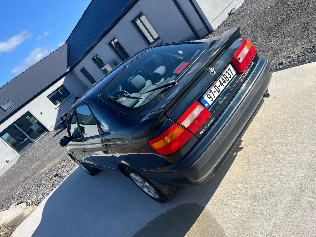 Toyota Carina - Image 4