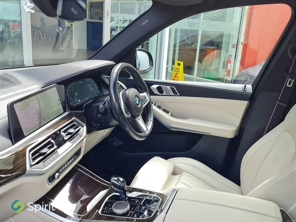 BMW X5 M-Sport  Sun Roof - Image 3