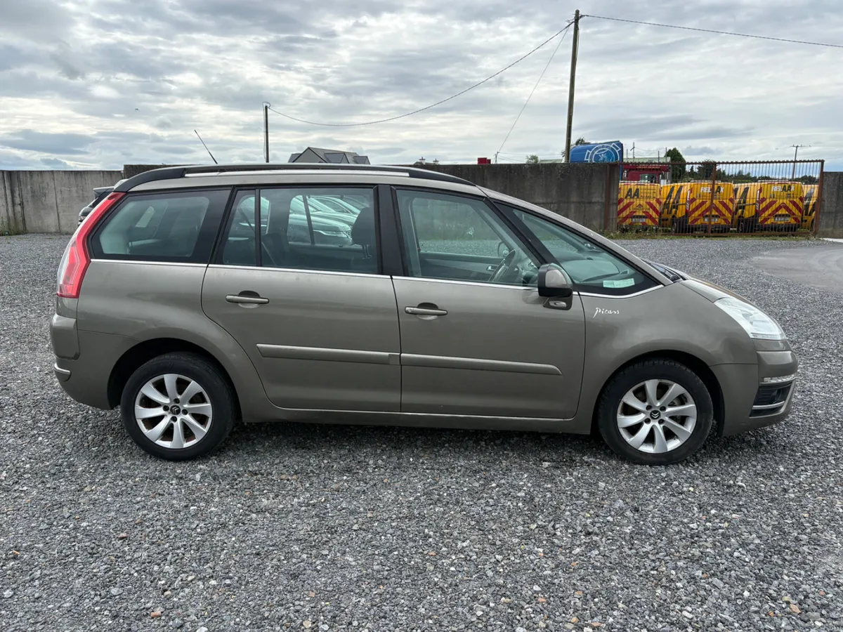 Citroen C4 Picasso 2011 - Image 4