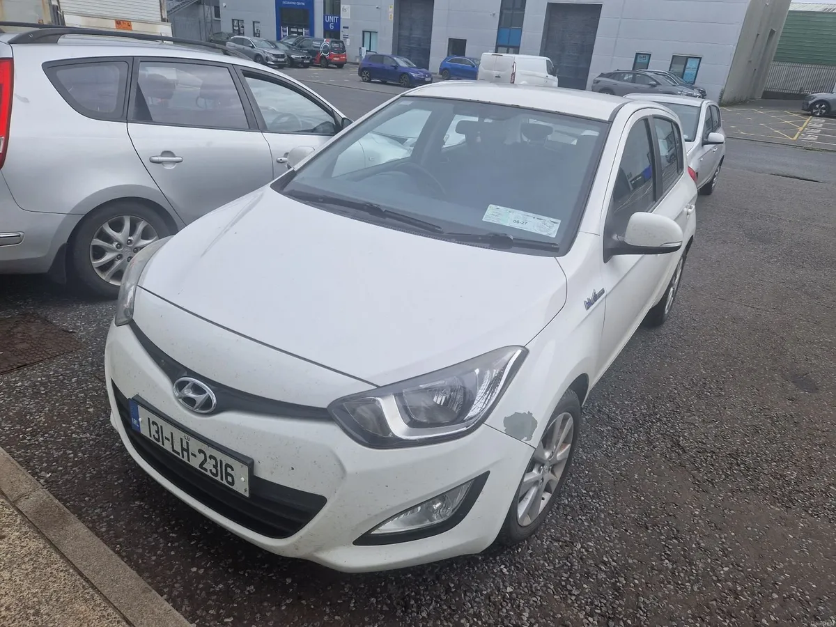 Hyundai i20 2013 - Image 2