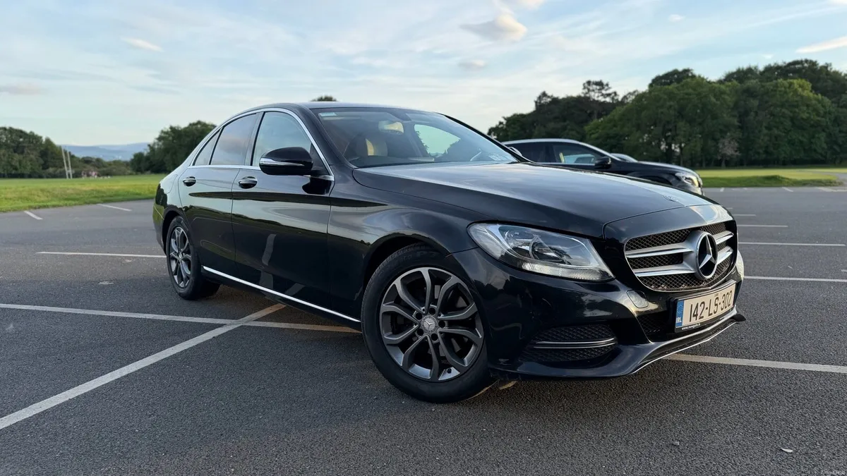 Mercedes C220d | automatic | 2014 | low mileage - Image 1